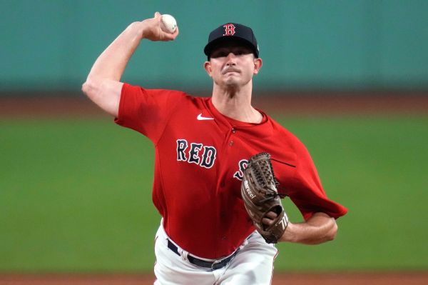 Red Sox P Whitlock (elbow) out rest of season