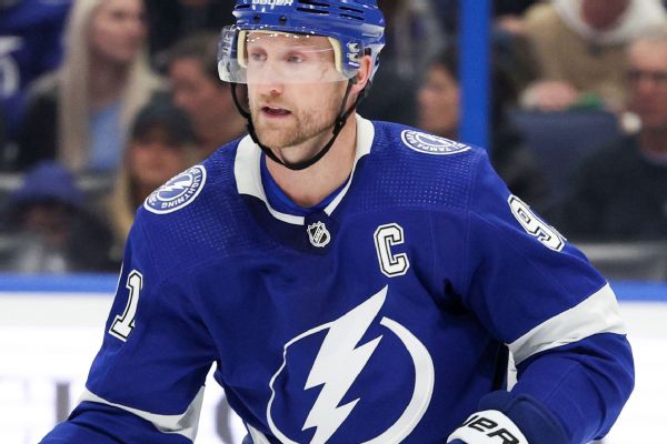 GM ‘very hopeful’ Stamkos stays with Lightning