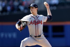 Braves lose no-hitter on 2-out HR, still top Mets