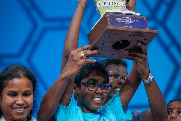 Fla. 12-year-old wins spelling bee title on ‘abseil’