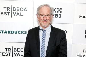 Steven Spielberg Throws Apple Watch at ‘Sugarland Express’ 50th Anniversary and Remembers Finding ‘Jaws’ Script ‘Sitting Out’ in Producer’s Office