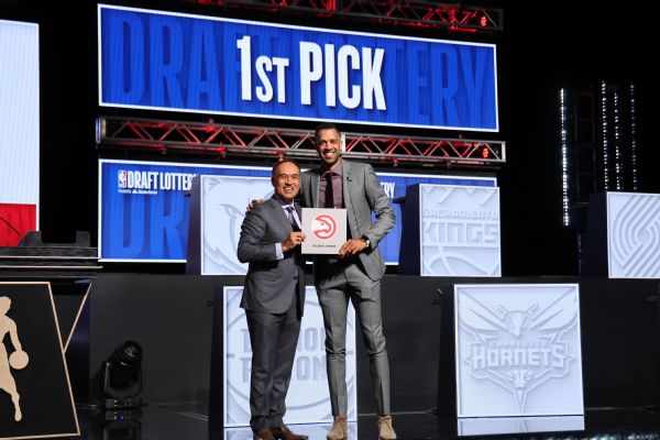 GM Fields says Hawks plan to keep No. 1 pick