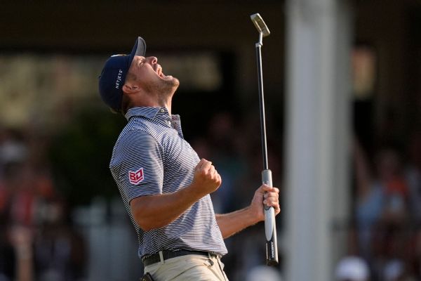 DeChambeau edges McIlroy to win 2nd U.S. Open