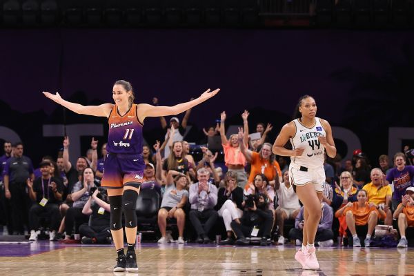 Mercury end Liberty streak; teams hit record 33 3s