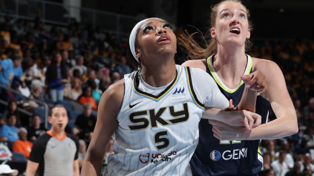 Reese sets WNBA rookie record as Sky snap skid