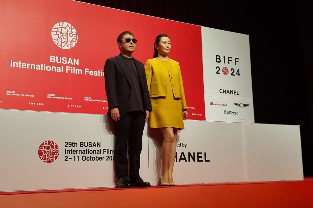 Jia Zhangke on ‘Caught by the Tides’ and Looking Forward and Backwards at the Same Time